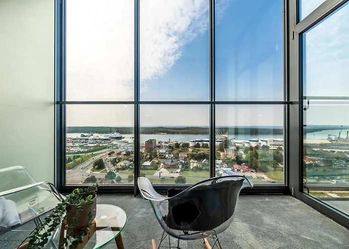 Charming With Spectacular Baltic Sea Views דירה *